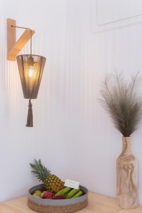 Miles Away Luxury Apartments Platis Gialos  Buitenkant foto
