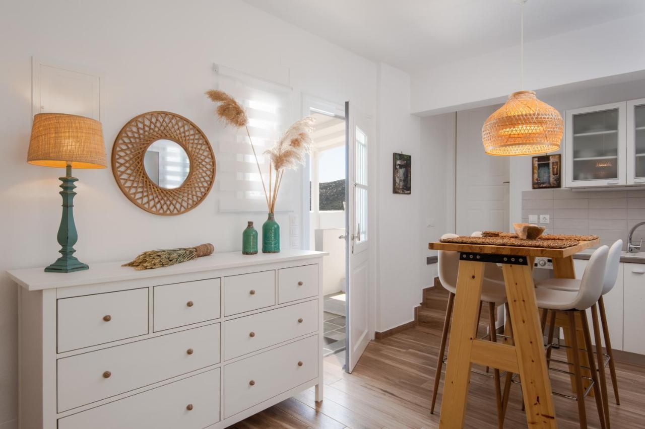 Miles Away Luxury Apartments Platis Gialos  Buitenkant foto