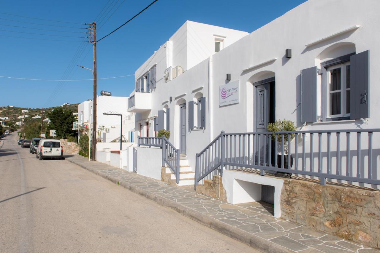 Miles Away Luxury Apartments Platis Gialos  Buitenkant foto