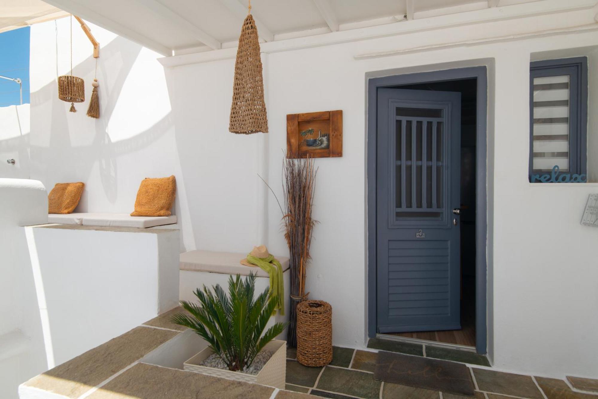 Miles Away Luxury Apartments Platis Gialos  Buitenkant foto