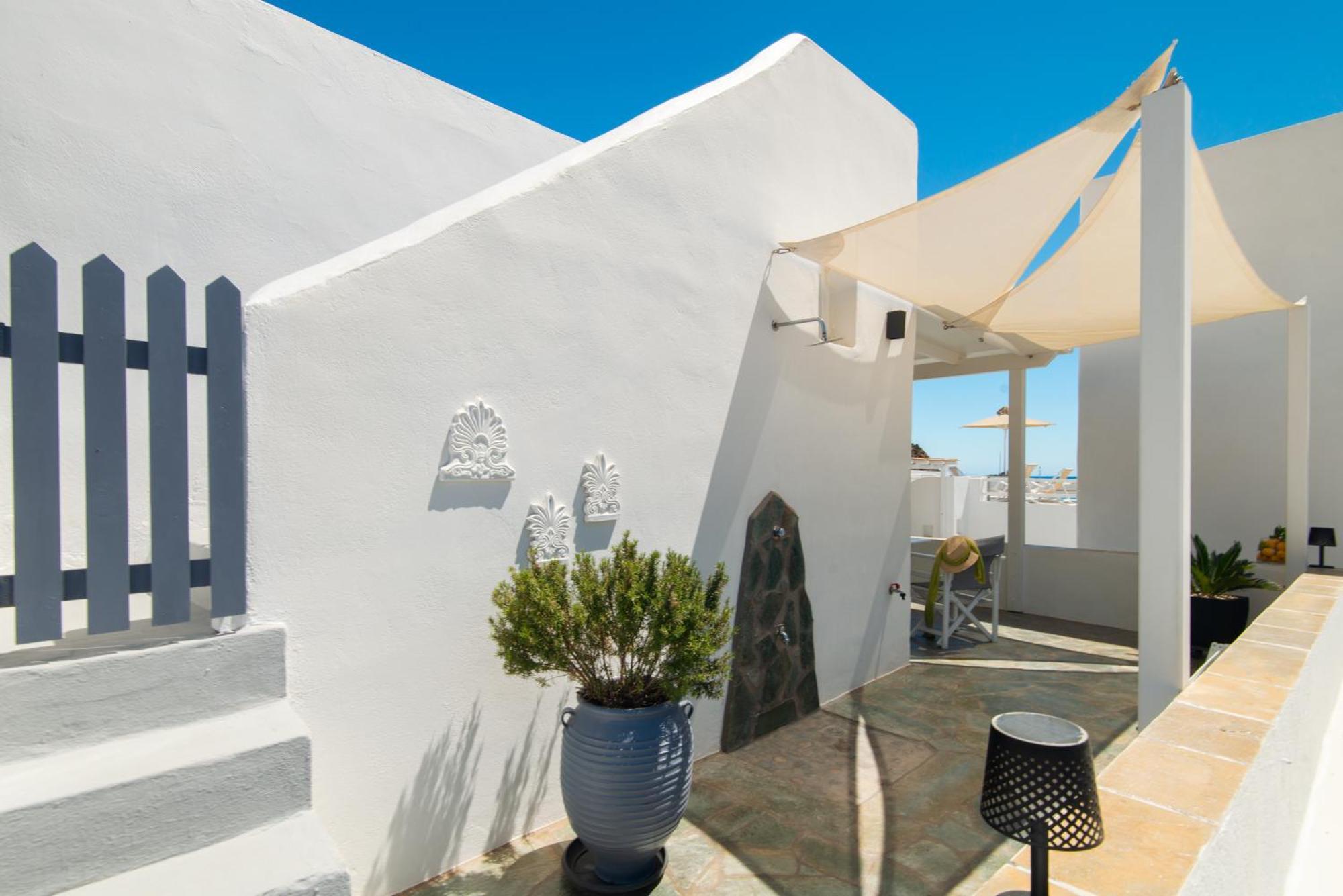 Miles Away Luxury Apartments Platis Gialos  Buitenkant foto