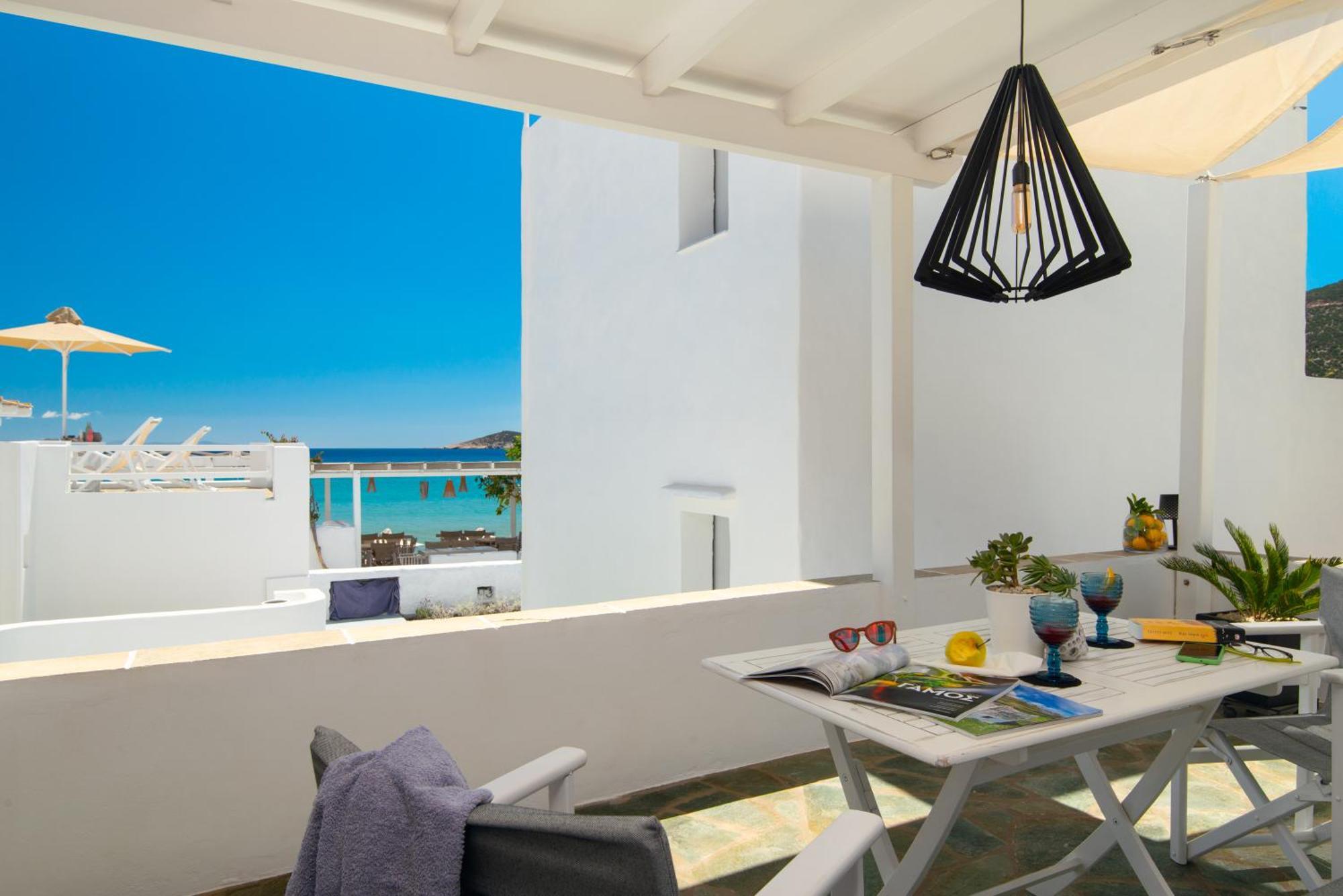 Miles Away Luxury Apartments Platis Gialos  Buitenkant foto